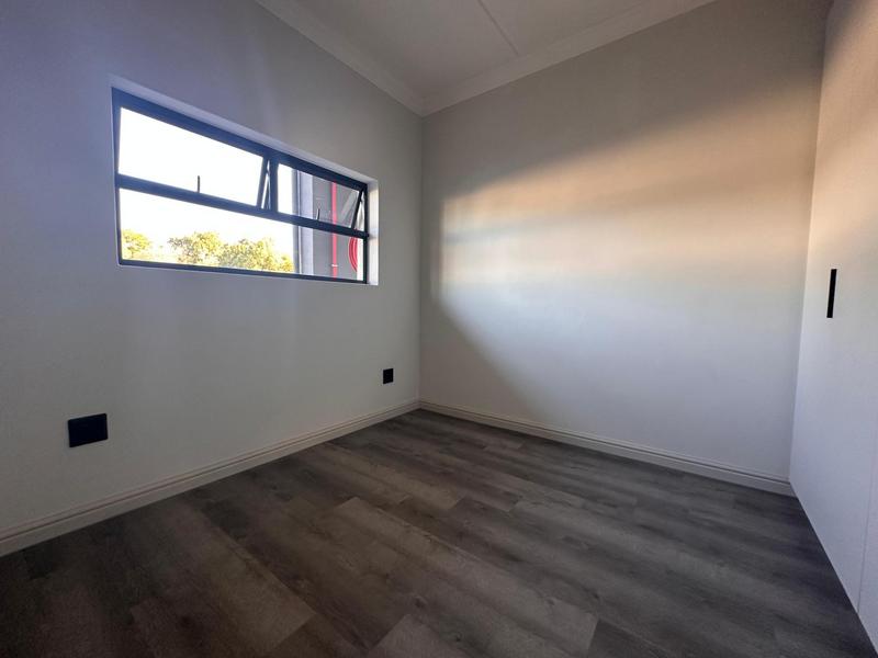 To Let 2 Bedroom Property for Rent in Brackenfell South Western Cape